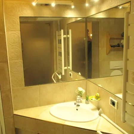 Apartment Notre Dame De